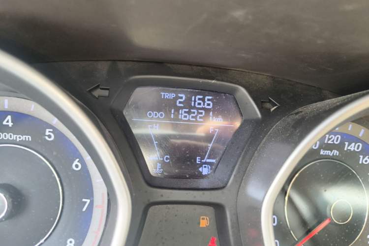 Used Hyundai Elantra (5th Generation / Langdong) 2012 1.6L Manual Fashion Edition Odometer Close Up