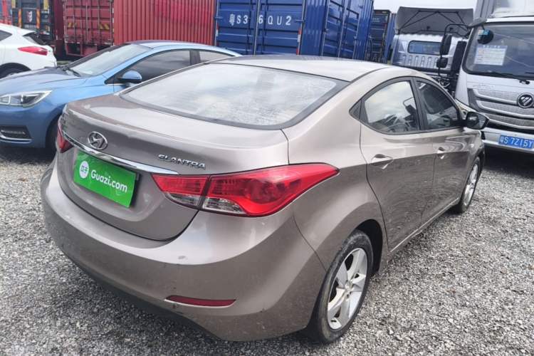 Used Hyundai Elantra (5th Generation / Langdong) 2012 1.6L Manual Fashion Edition Rear Right 45 Deg