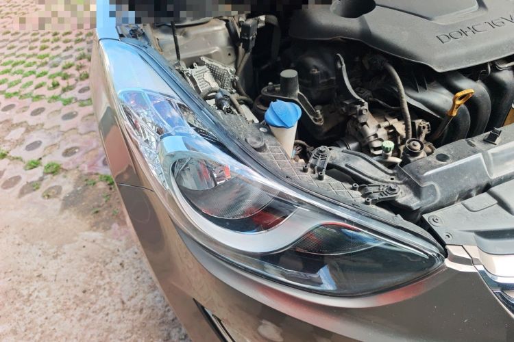 Used Hyundai Elantra (5th Generation / Langdong) 2012 1.6L Automatic Prestige Model Right Front Headlight