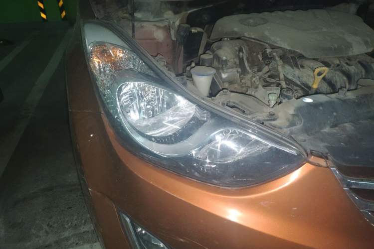 Used Hyundai Elantra (5th Generation / Langdong) 2012 1.6L Automatic Fashion Edition Right Front Headlight