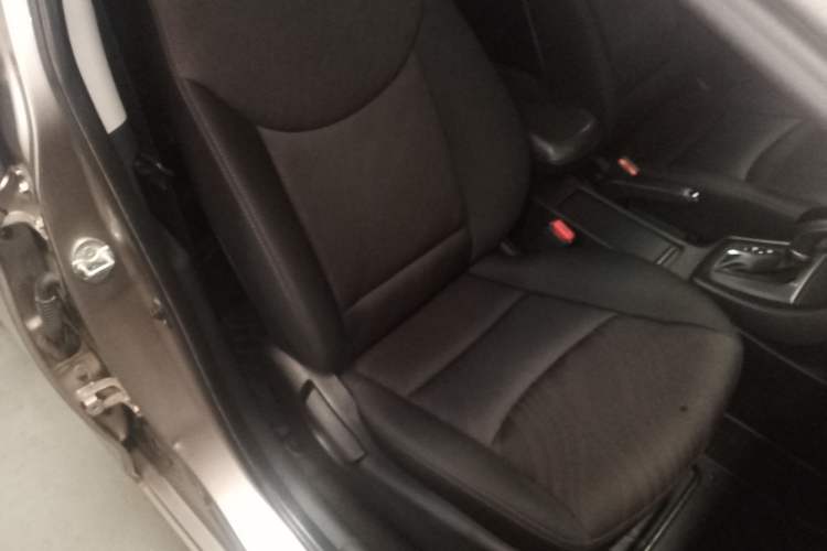 Used Hyundai Elantra (5th Generation / Langdong) 2012 1.6L Automatic Fashion Edition Right Front Seat