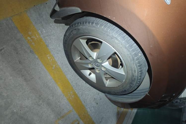 Used Hyundai Elantra (5th Generation / Langdong) 2012 1.6L Automatic Fashion Edition Right Front Wheel Hub
