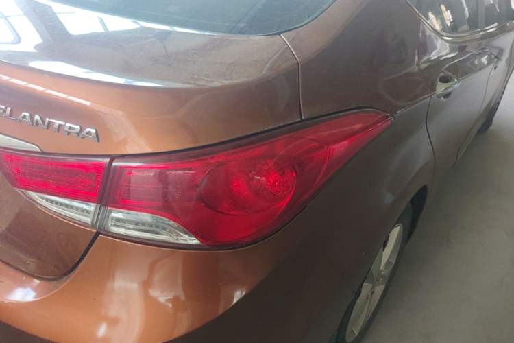Used Hyundai Elantra (5th Generation / Langdong) 2012 1.6L Automatic Prestige Model Right Rear Taillight
