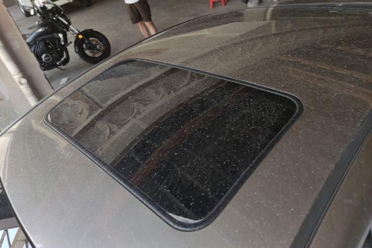 Used Hyundai Elantra (5th Generation / Langdong) 2012 1.6L Manual Leading Model Roof