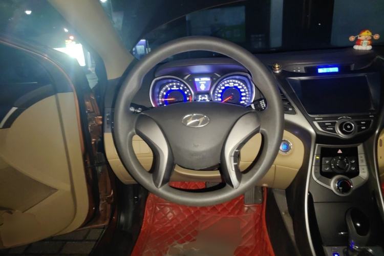 Used Hyundai Elantra (5th Generation / Langdong) 2012 1.6L Automatic Leading Model Steering Wheel