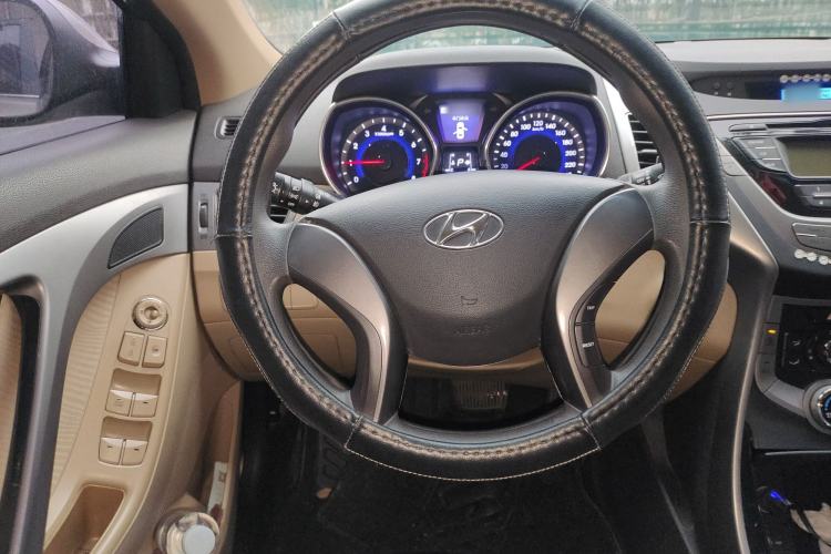 Used Hyundai Elantra (5th Generation / Langdong) 2012 1.6L Automatic Leading Model Steering Wheel