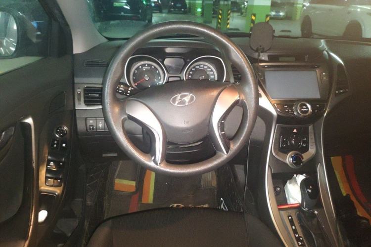 Used Hyundai Elantra (5th Generation / Langdong) 2012 1.6L Automatic Fashion Edition Steering Wheel