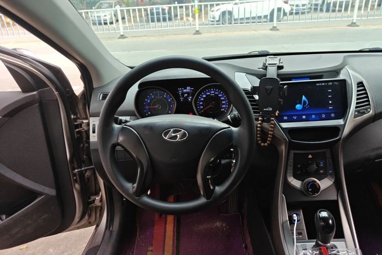 Used Hyundai Elantra (5th Generation / Langdong) 2012 1.6L Automatic Fashion Edition Steering Wheel
