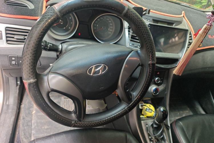 Used Hyundai Elantra (5th Generation / Langdong) 2012 1.6L Automatic Fashion Edition Steering Wheel