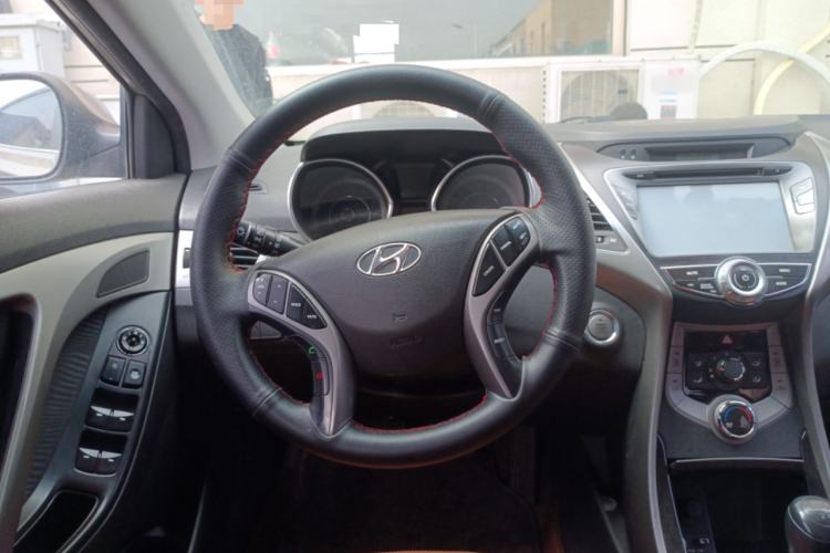 Used Hyundai Elantra (5th Generation / Langdong) 2012 1.6L Manual Leading Model Steering Wheel