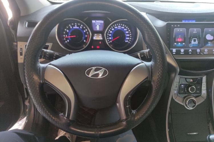 Used Hyundai Elantra (5th Generation / Langdong) 2012 1.6L Manual Leading Model Steering Wheel