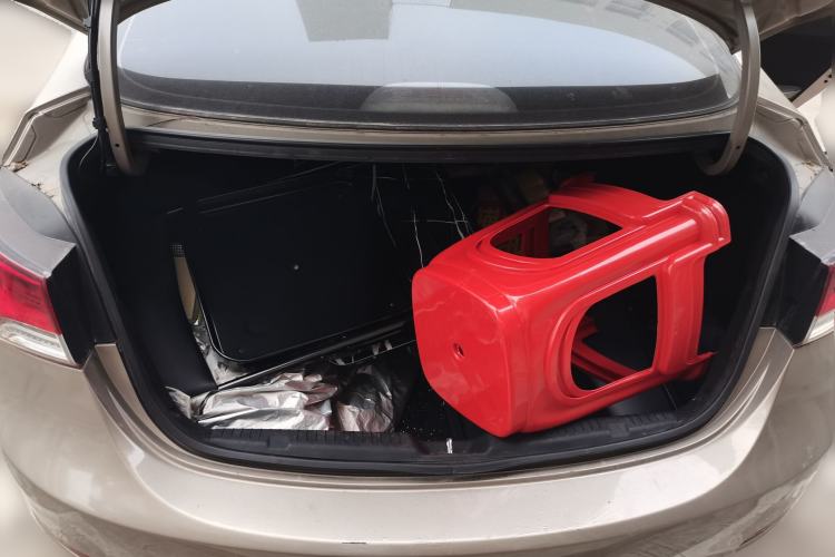 Used Hyundai Elantra (5th Generation / Langdong) 2012 1.6L Automatic Fashion Edition Trunk