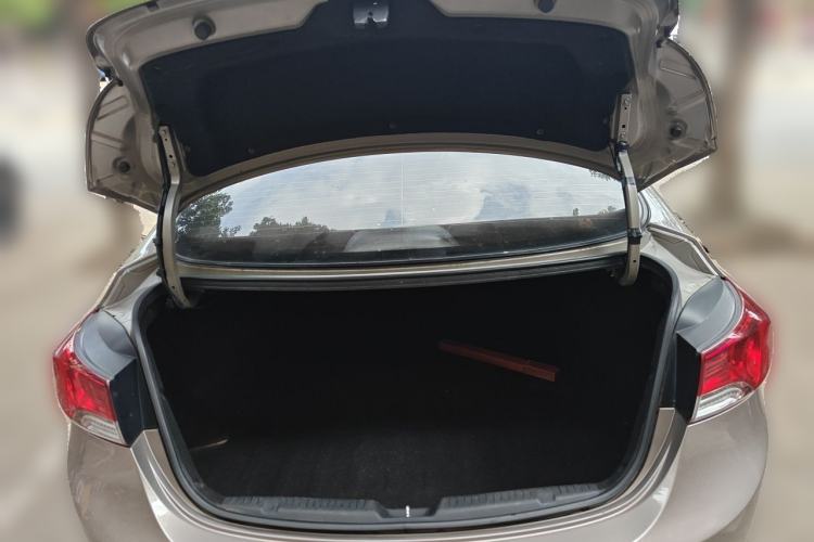 Used Hyundai Elantra (5th Generation / Langdong) 2012 1.6L Automatic Fashion Edition Trunk
