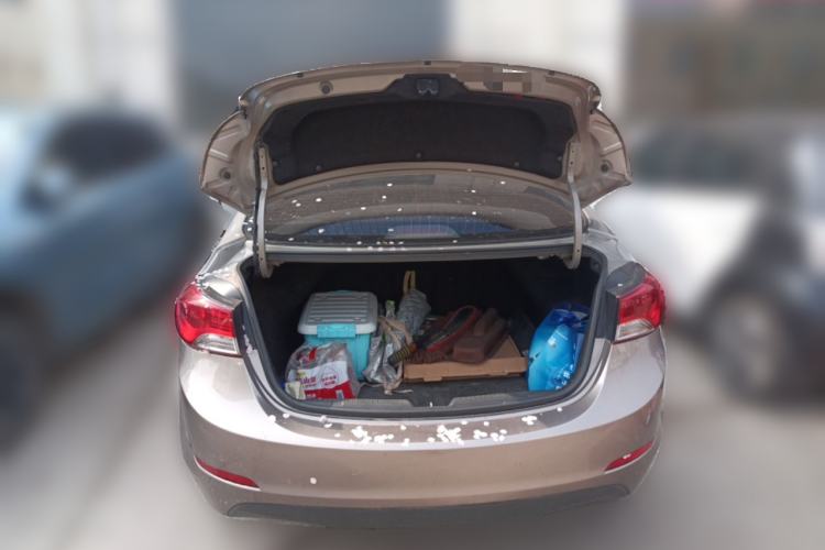 Used Hyundai Elantra (5th Generation / Langdong) 2012 1.6L Manual Leading Model Trunk