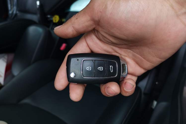 Used Hyundai Elantra (5th Generation / Langdong) 2012 1.6L Automatic Fashion Edition Vehicle Key