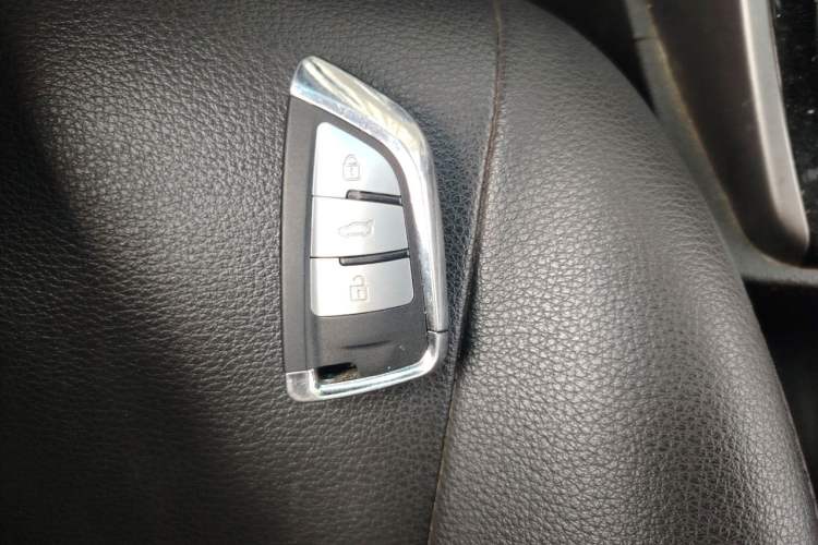 Used Hyundai Elantra (5th Generation / Langdong) 2012 1.6L Manual Leading Model Vehicle Key