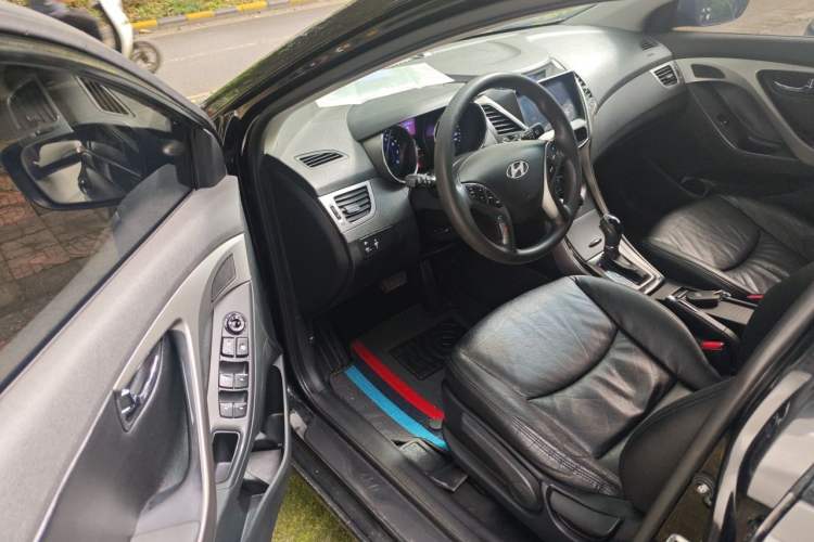 Used Hyundai Elantra (5th Generation / Langdong) 2013 1.6L Automatic Leading Model Driver Seat