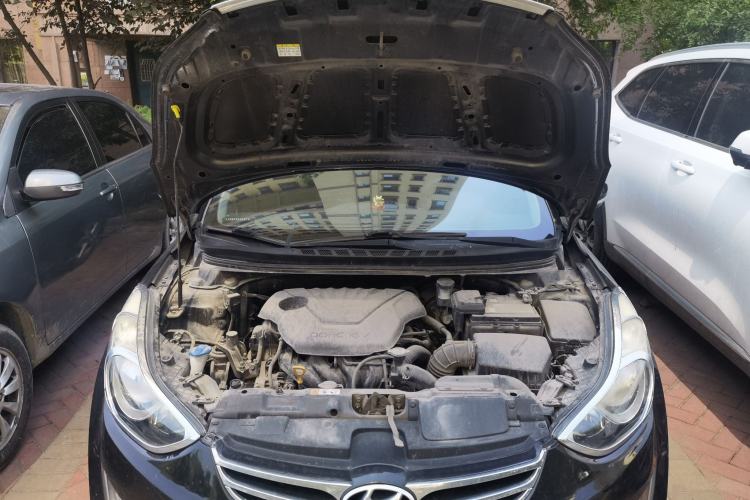 Used Hyundai Elantra (5th Generation / Langdong) 2013 1.6L Automatic Leading Model Engine Bay
