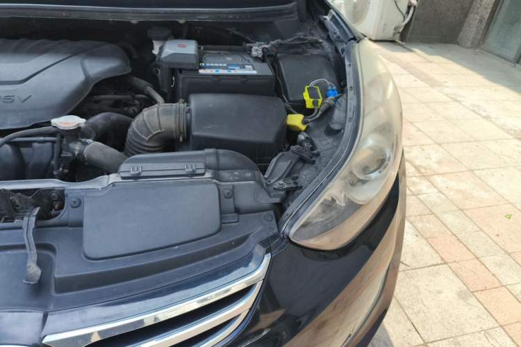 Used Hyundai Elantra (5th Generation / Langdong) 2013 1.6L Automatic Leading Model Engine Bay Left