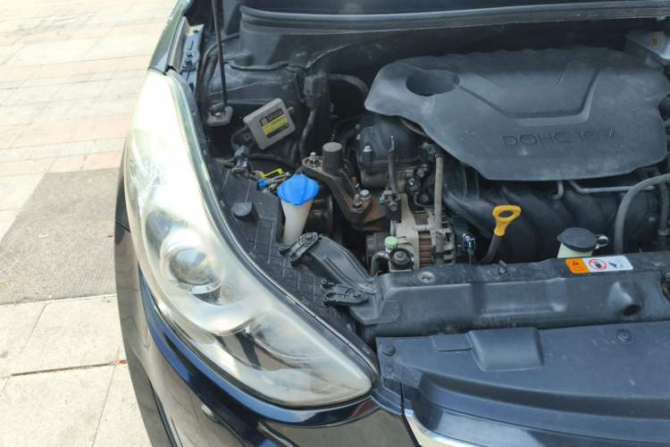 Used Hyundai Elantra (5th Generation / Langdong) 2013 1.6L Automatic Leading Model Engine Bay Right