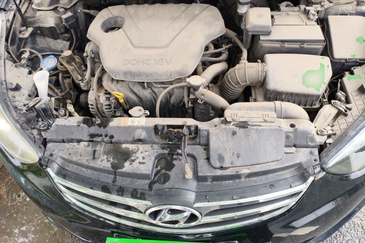 Used Hyundai Elantra (5th Generation / Langdong) 2013 1.6L Automatic Luxury Model Engine Bay
