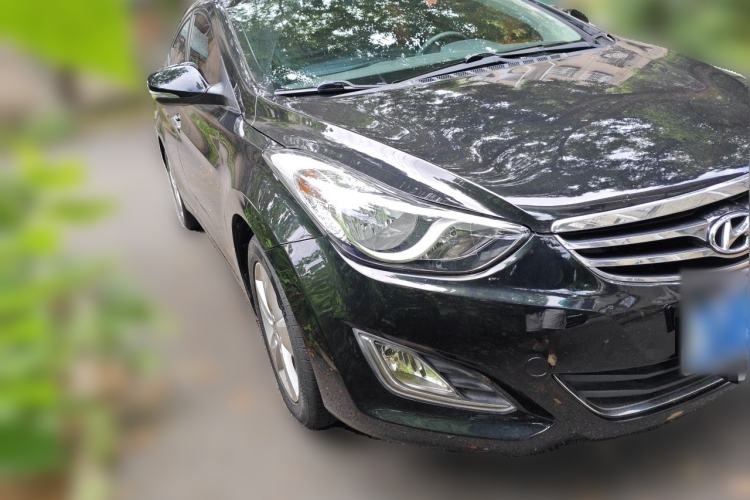 Used Hyundai Elantra (5th Generation / Langdong) 2013 1.6L Automatic Luxury Model Front Right 45 Deg