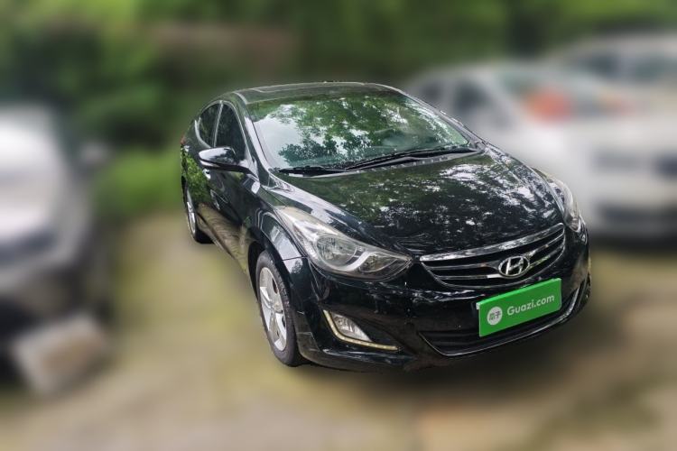Used Hyundai Elantra (5th Generation / Langdong) 2013 1.6L Automatic Leading Model Front Right 45 Deg