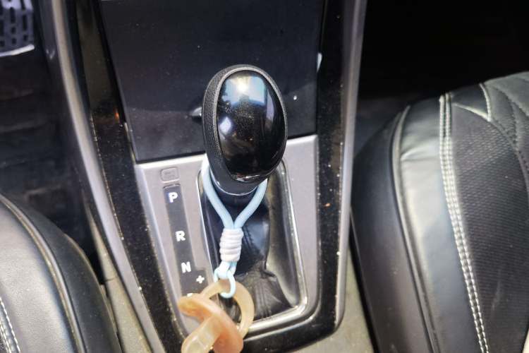 Used Hyundai Elantra (5th Generation / Langdong) 2013 1.6L Automatic Leading Model Gear Lever