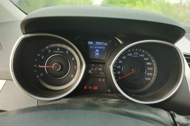 Used Hyundai Elantra (5th Generation / Langdong) 2013 1.6L Automatic Leading Model Instrument Cluster