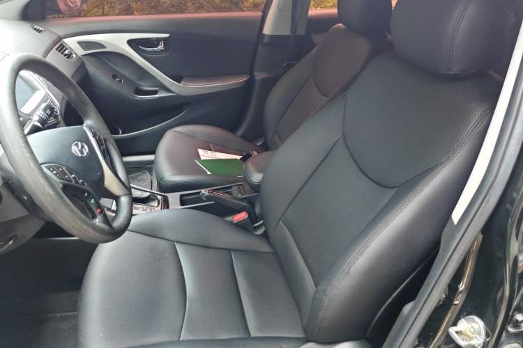 Used Hyundai Elantra (5th Generation / Langdong) 2013 1.6L Automatic Luxury Model Left Front Seat