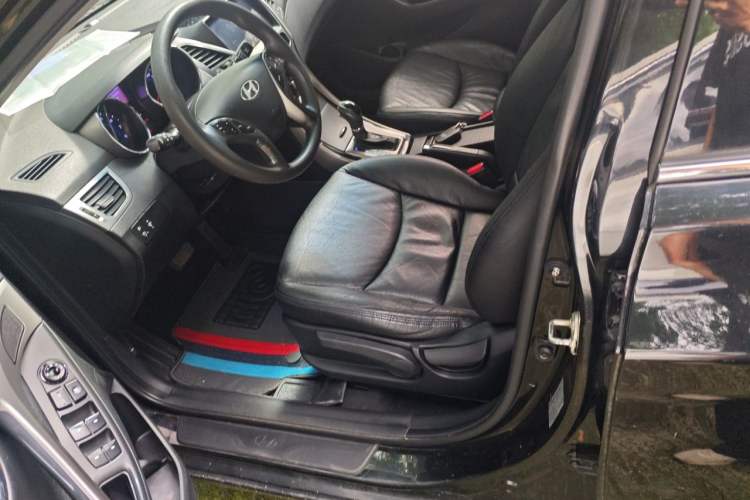Used Hyundai Elantra (5th Generation / Langdong) 2013 1.6L Automatic Leading Model Left Front Seat