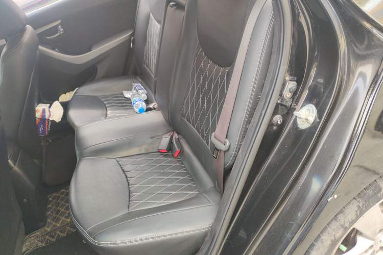 Used Hyundai Elantra (5th Generation / Langdong) 2013 1.6L Automatic Leading Model Left Rear Seat