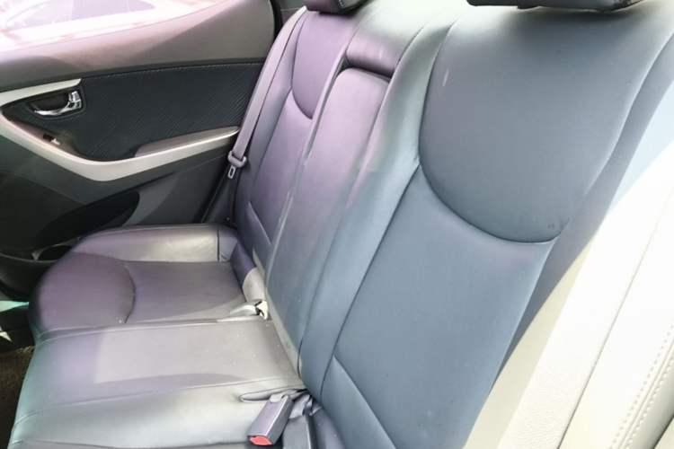 Used Hyundai Elantra (5th Generation / Langdong) 2013 1.6L Automatic Leading Model Left Rear Seat