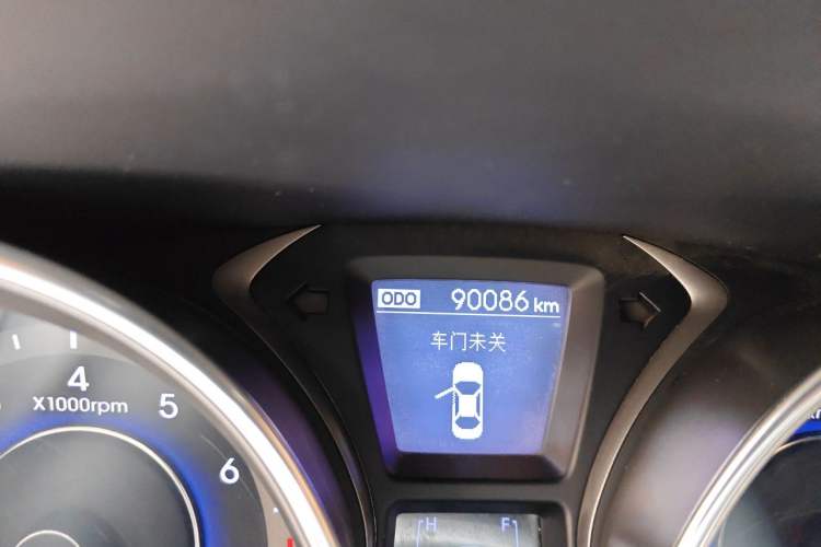 Used Hyundai Elantra (5th Generation / Langdong) 2013 1.6L Automatic Luxury Model Odometer Close Up