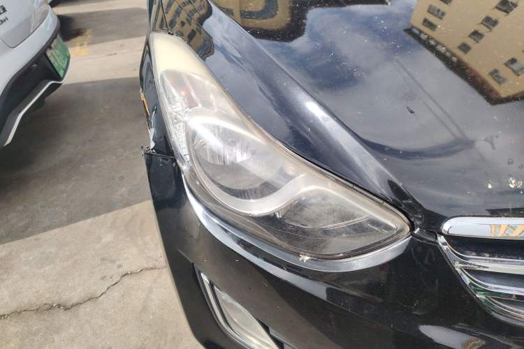 Used Hyundai Elantra (5th Generation / Langdong) 2013 1.6L Automatic Leading Model Right Front Headlight