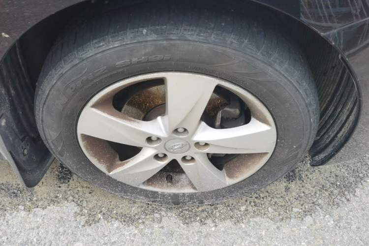 Used Hyundai Elantra (5th Generation / Langdong) 2013 1.6L Automatic Leading Model Right Front Wheel Hub