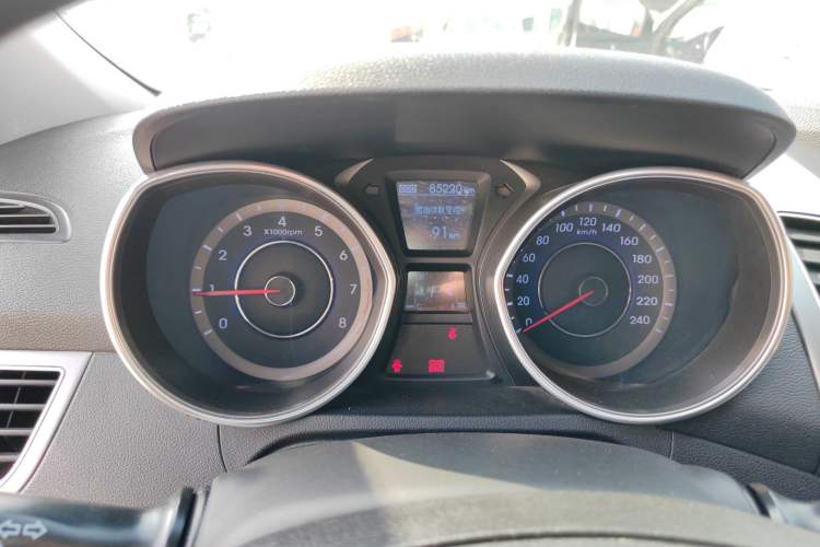 Used Hyundai Elantra (5th Generation / Langdong) 2013 1.6L Automatic Leading Model Instrument Cluster
