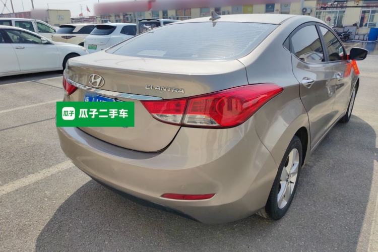 Used Hyundai Elantra (5th Generation / Langdong) 2013 1.6L Automatic Leading Model Rear Right 45 Deg