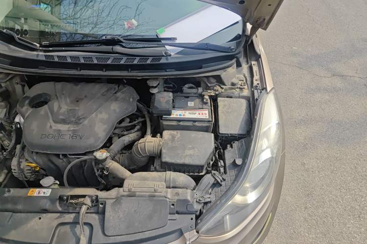 Used Hyundai Elantra (5th Generation / Langdong) 2013 1.6L Automatic Leading Model Engine Bay Left