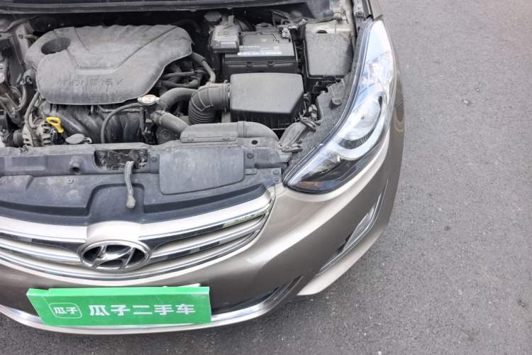 Used Hyundai Elantra (5th Generation / Langdong) 2013 1.6L Automatic Luxury Model Engine Bay Left