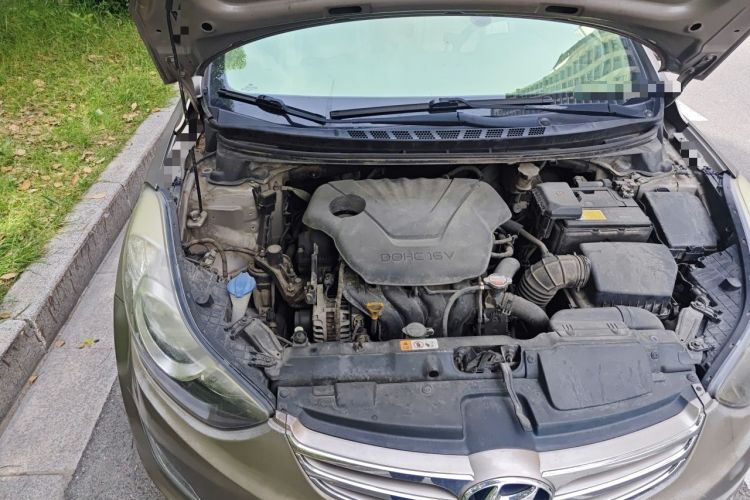 Used Hyundai Elantra (5th Generation / Langdong) 2013 1.6L Automatic Luxury Model Engine Bay Right