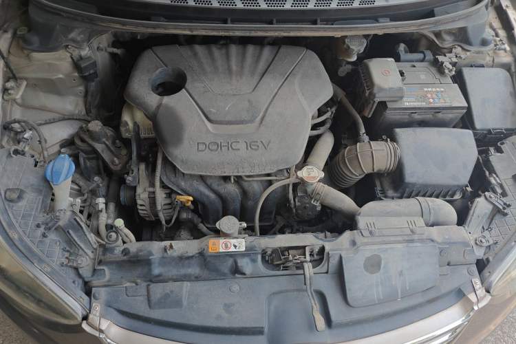 Used Hyundai Elantra (5th Generation / Langdong) 2013 1.6L Automatic Leading Model Engine Bay
