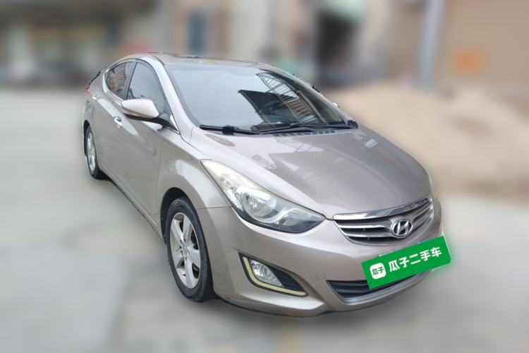 Used Hyundai Elantra (5th Generation / Langdong) 2013 1.6L Automatic Leading Model Front Right 45 Deg