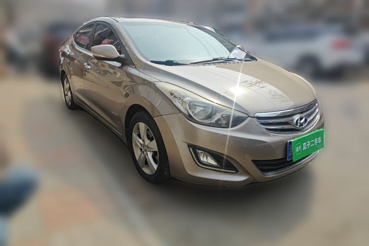 Used Hyundai Elantra (5th Generation / Langdong) 2013 1.6L Automatic Leading Model Front Right 45 Deg
