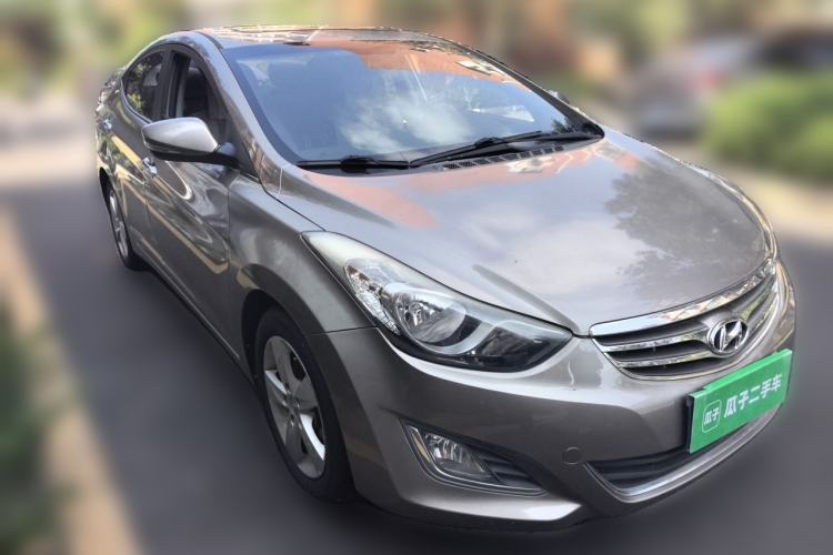Used Hyundai Elantra (5th Generation / Langdong) 2013 1.6L Automatic Luxury Model Front Right 45 Deg