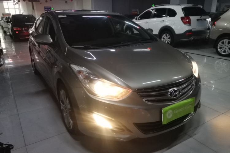 Used Hyundai Elantra (5th Generation / Langdong) 2013 1.6L Automatic Luxury Model Front Right 45 Deg