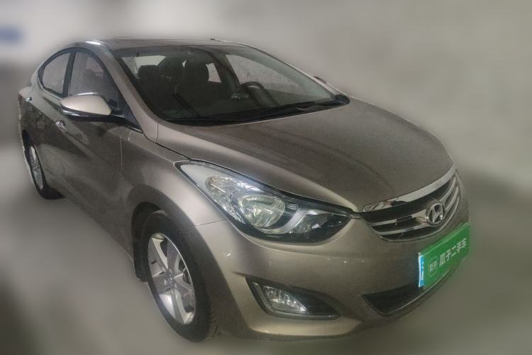 Used Hyundai Elantra (5th Generation / Langdong) 2013 1.6L Automatic Leading Model Front Right 45 Deg