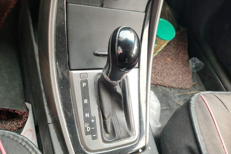 Used Hyundai Elantra (5th Generation / Langdong) 2013 1.6L Automatic Luxury Model Gear Lever