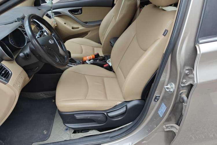 Used Hyundai Elantra (5th Generation / Langdong) 2013 1.6L Automatic Luxury Model Left Front Seat