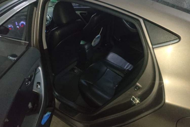 Used Hyundai Elantra (5th Generation / Langdong) 2013 1.6L Automatic Leading Model Left Rear Seat
